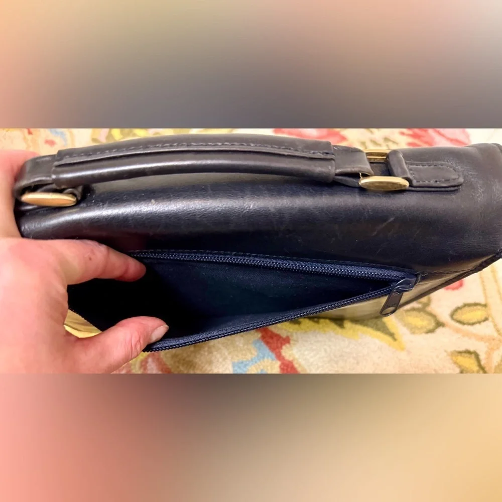 RARE 90’s Vintage GIORGIO BEVERLY HILLS Black Leather Top Handle Bag - Picture 16 of 16